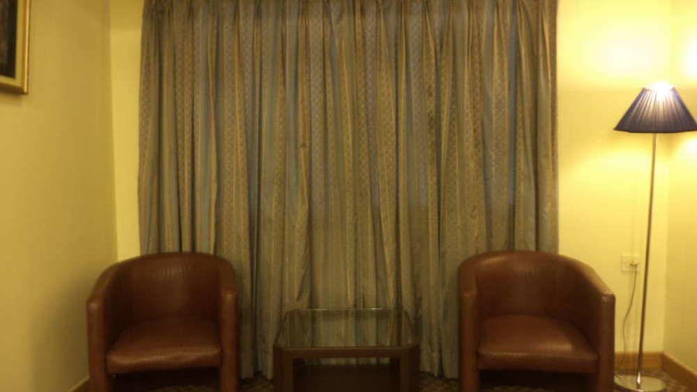 Vishwaratna Hotel Guwahati Eksteriør billede