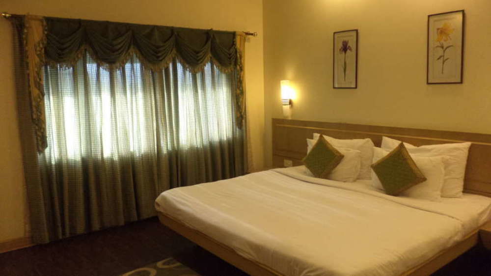 Vishwaratna Hotel Guwahati Eksteriør billede