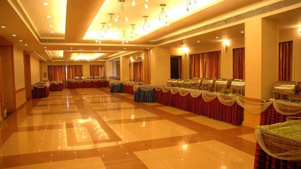Vishwaratna Hotel Guwahati Eksteriør billede