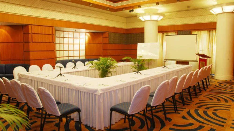 Vishwaratna Hotel Guwahati Eksteriør billede