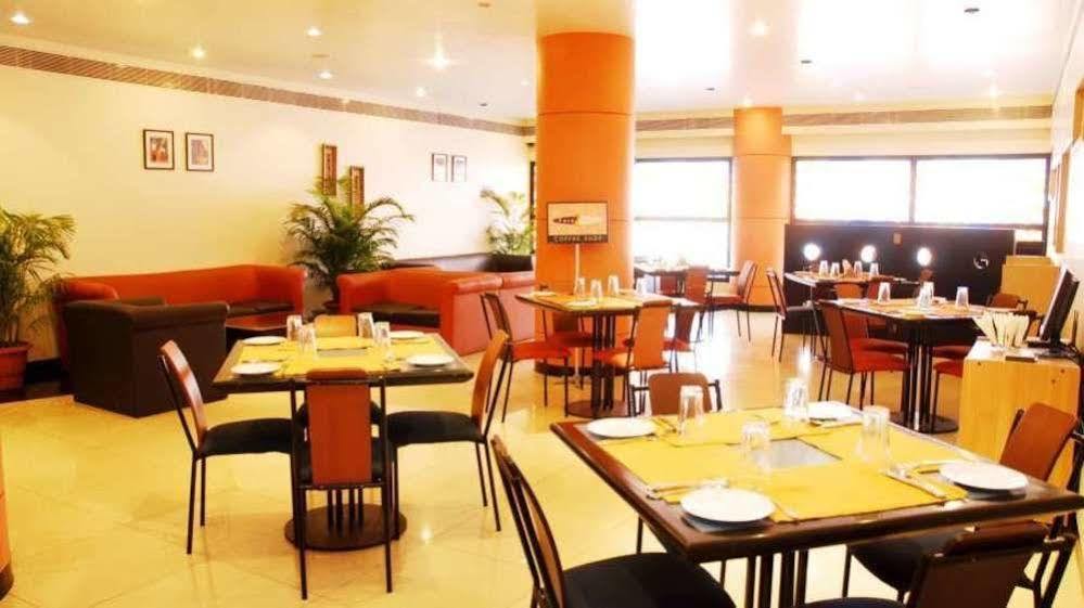 Vishwaratna Hotel Guwahati Eksteriør billede