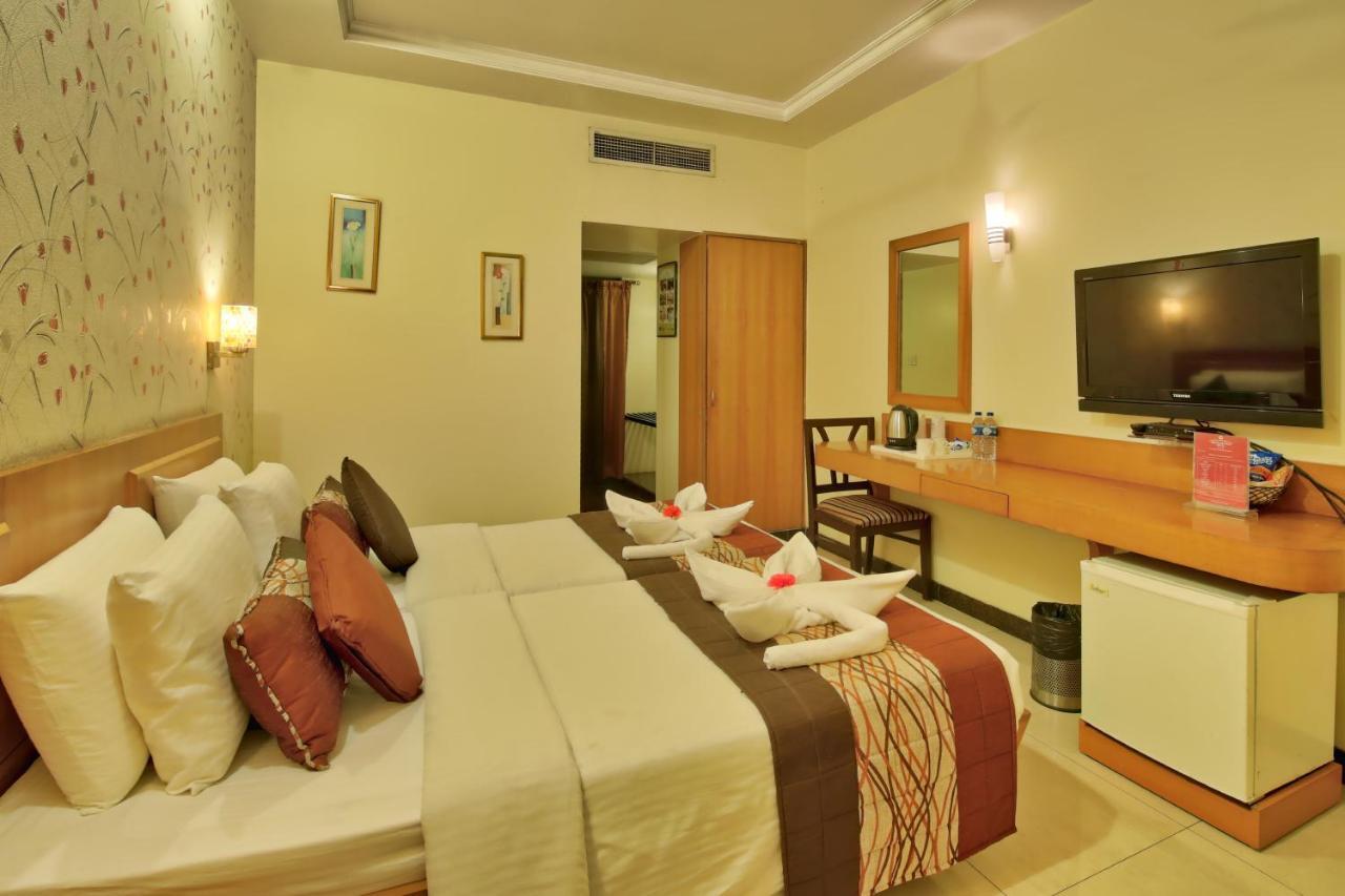 Vishwaratna Hotel Guwahati Eksteriør billede